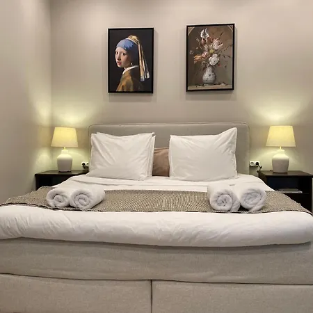 Grachtenappartement בית הארחה