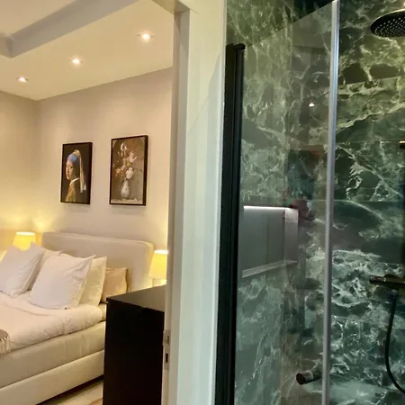 Grachtenappartement בית הארחה